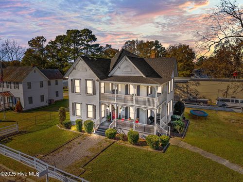 100 S 6th St, Creswell, NC, 27928-8960 | Card Image