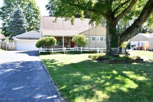 532 Westgate Blvd, Austintown, OH, 44515-3406 | Card Image