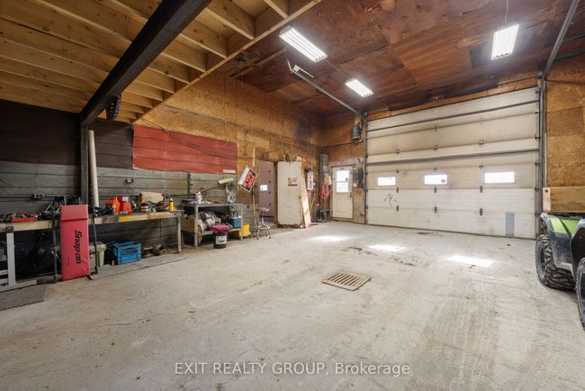 325 County Rd 30, House other with 2 bedrooms, 2 bathrooms and 25 parking in Bloomfield ON | Image 30