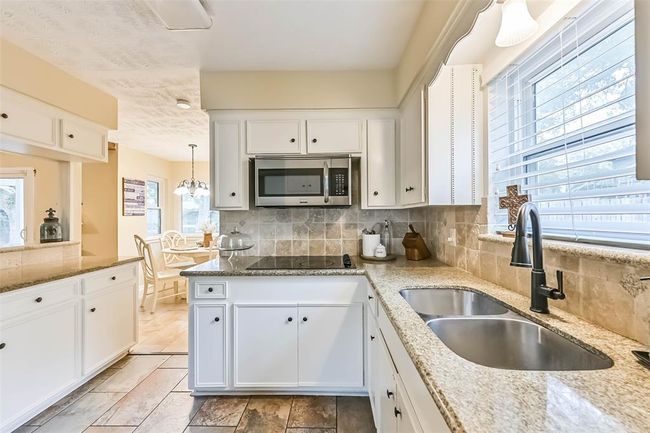 18210 Point Lookout Dr, House other with 3 bedrooms, 2 bathrooms and 2 parking in Houston TX | Image 16