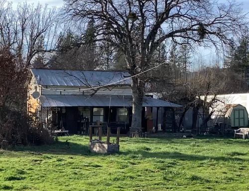70 Madrone Ave, Hayfork, CA, 96041-9033 | Card Image
