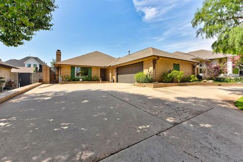 3608 Meadow Lark Ln, Oklahoma City, OK, 73120-8935 | Card Image