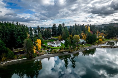 15809 Virginia Point Rd Ne, Poulsbo, WA, 98370-8026 | Card Image