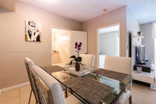 APT-603 - 17555 Atlantic Blvd, Condo with 2 bedrooms, 2 bathrooms and null parking in Sunny Isles Beach FL | Image 16