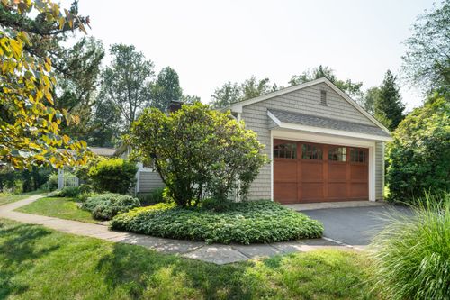 11 High Point Rd, Westport, CT, 06880-3906 | Card Image