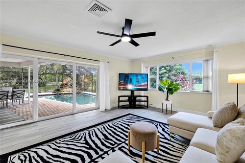 5706 Guava Dr, Tamarac, FL, 33319-3018 | Card Image