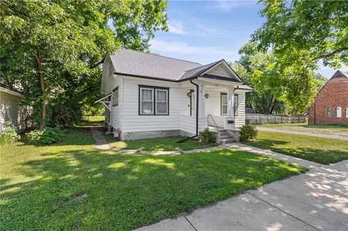 319 W 5th St, Ottawa, KS, 66067-2814 | Card Image