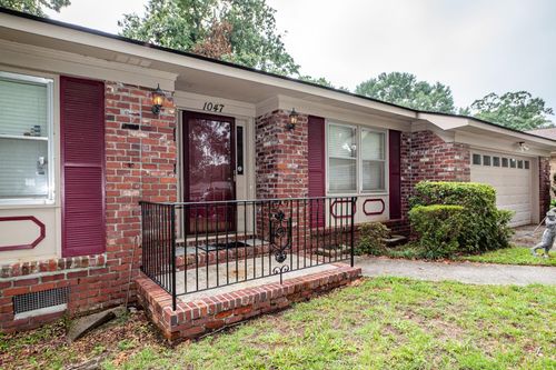 1047 Yeamans Hall Rd, Hanahan, SC, 29410-2442 | Card Image