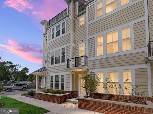 812 Francis Harris Pl, ANNAPOLIS, MD, 21401-3977 | Card Image