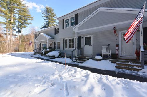 3 Holly Ln, Londonderry, NH, 03053-3741 | Card Image