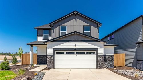 21605 Se Fuji Dr, Bend, OR, 97702-7003 | Card Image