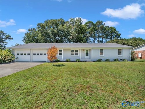 15717 Arlington Rd, Athens, AL, 35611-5600 | Card Image