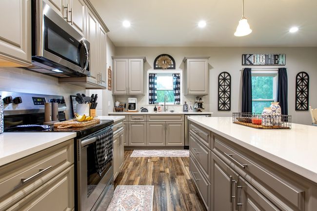 17321 Nw 81 St Ter, House other with 3 bedrooms, 2 bathrooms and null parking in FANNING SPRINGS FL | Image 10