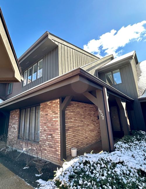 1927 Mission Hills Ln, Northbrook, IL, 60062-5703 | Card Image