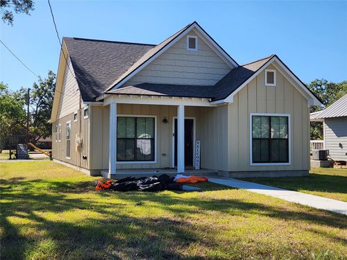 610 E West St, El Campo, TX, 77437-3546 | Card Image