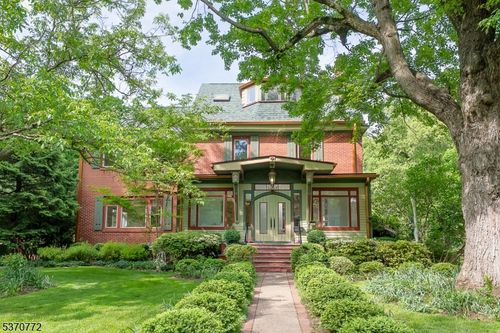 315 Montrose Ave, South Orange, NJ, 07079-2438 | Card Image