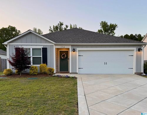 1713 Dixon Cir, MOUNT OLIVE, AL, 35117-3053 | Card Image