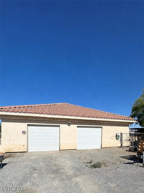 1861 E Deerskin St, Pahrump, NV, 89048-5988 | Card Image