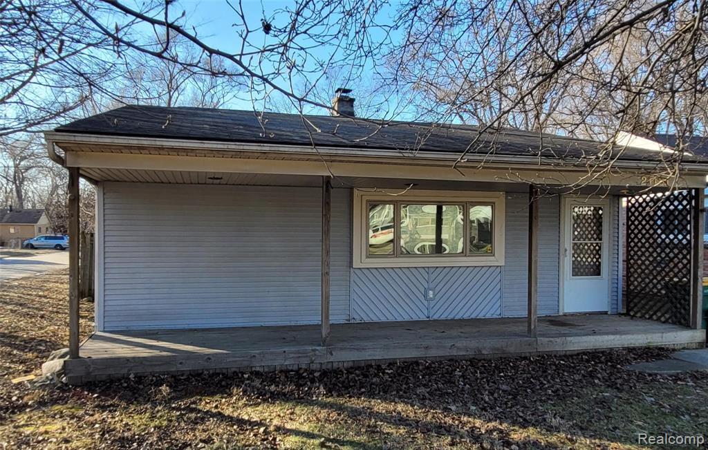 Rensselaer St, Farmington Hills, MI 48336