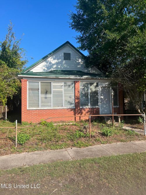 1802 20th Ave, Gulfport, MS, 39501-3036 | Card Image