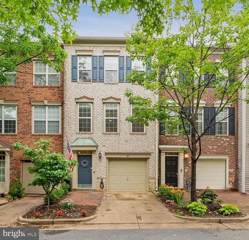125 Martin Ln, ALEXANDRIA, VA, 22304-7748 | Card Image