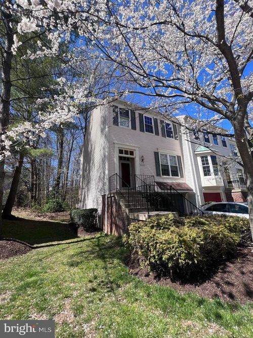 108-12284 Wye Oak Commons Cir, BURKE, VA, 22015-2838 | Card Image