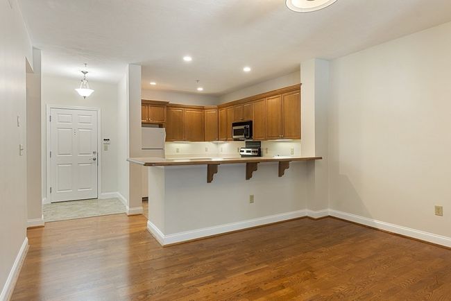 UNIT-13 - 295 Salem St, Condo with 2 bedrooms, 2 bathrooms and 1 parking in Woburn MA | Image 7