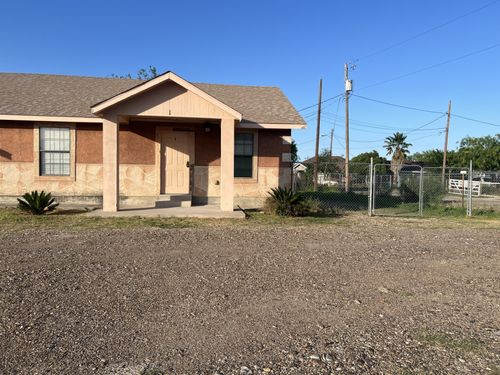 1-3272 Tesoro Loop, Eagle Pass, TX, 78852-6012 | Card Image