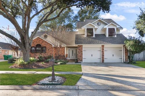 2219 Laurel Valley Dr, La Place, LA, 70068-1624 | Card Image