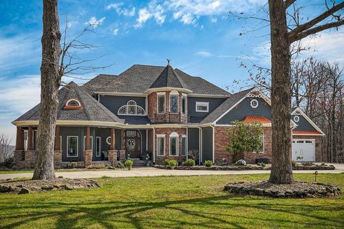 5715 Pleasant Ridge Rd, Sparta, TN, 38583-7417 | Card Image