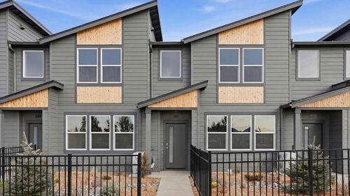 21311 Wilderness Way, Bend, OR, 97702-2394 | Card Image