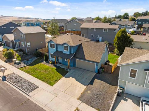 1809 S Blaine St, Moscow, ID, 83843-7012 | Card Image