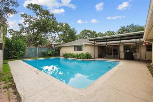 431 Shadow Creek Dr, El Lago, TX, 77586-6015 | Card Image