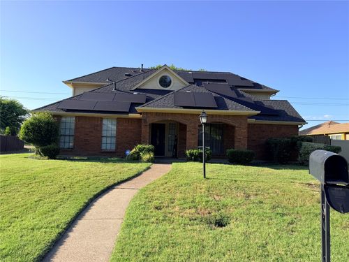 916 Manor Dr, Desoto, TX, 75115-3471 | Card Image