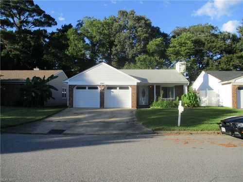 3060 Glastonbury Dr, Virginia Beach, VA, 23453-5525 | Card Image