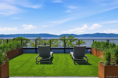 208-25 South Riverside Avenue, Cortlandt, NY, 10520 | Card Image