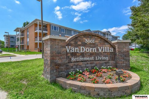 467-3001 S 51st Street Ct, Lincoln, NE, 68506-3486 | Card Image