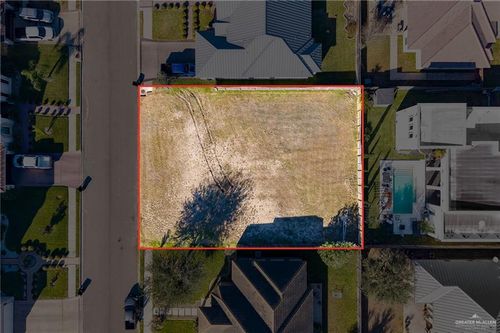 3717 E Roosevelt Ave, Alton, TX, 78573-4215 | Card Image