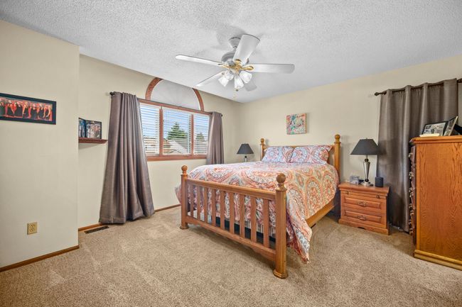 233 24 Th St, Home with 3 bedrooms, 3 bathrooms and null parking in West Des Moines IA | Image 17