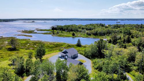 274 Indian Point Rd, East Port Medway, NS, B0J2H0 | Card Image