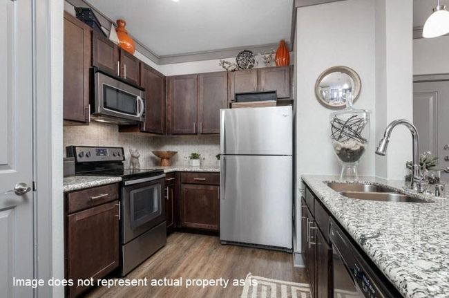 APT-4202 - 4689 Mustang Pkwy, Condo with 1 bedrooms, 1 bathrooms and null parking in Carrollton TX | Image 4