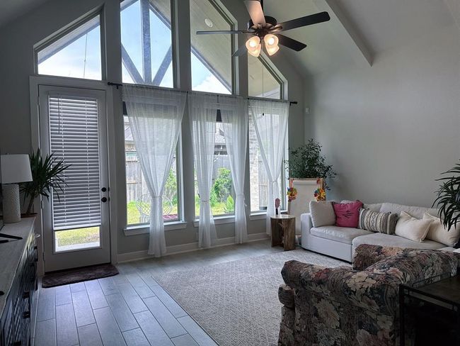 31414 Golden Cliffs Ln, House other with 4 bedrooms, 4 bathrooms and 2 parking in Fulshear TX | Image 6