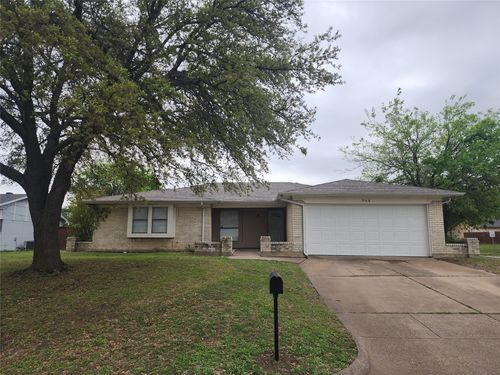 908 Highcrest Ct, Arlington, TX, 76017-6030 | Card Image
