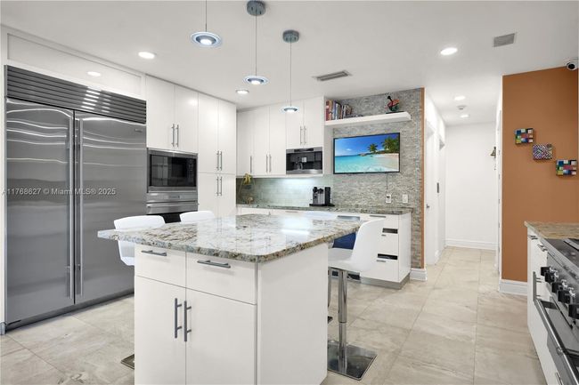 2115 Country Club Prado, House other with 4 bedrooms, 5 bathrooms and null parking in Coral Gables FL | Image 16