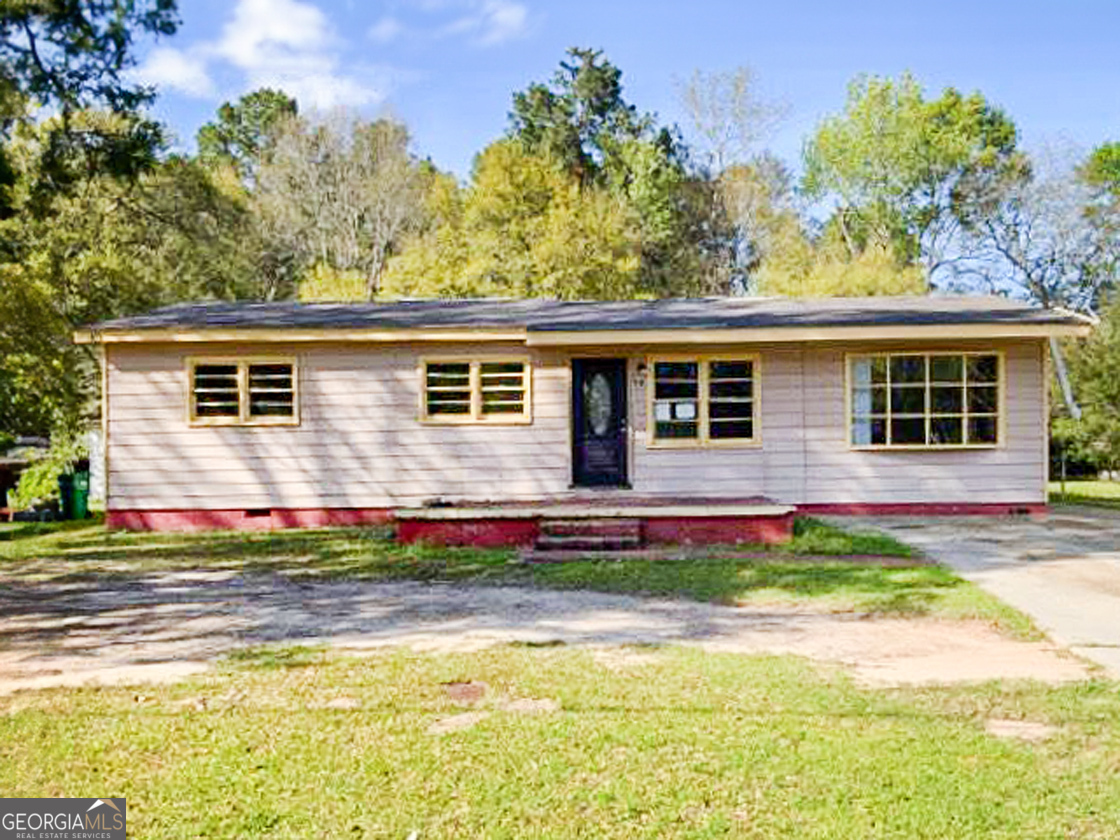 Cannon Ave, Albany, GA 31705
