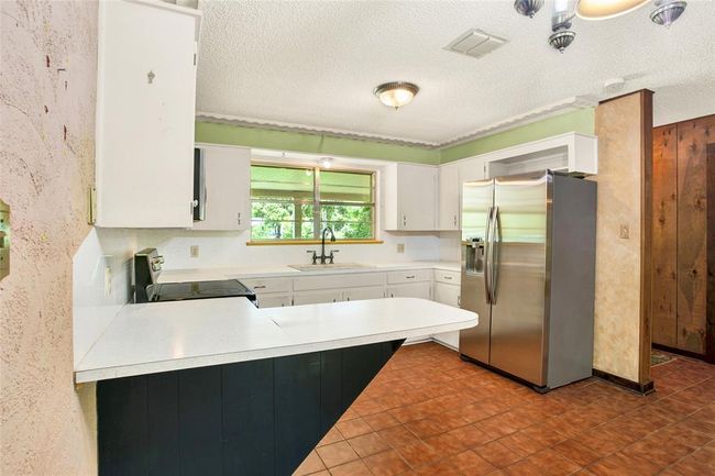 1707 County Road 654d, House other with 5 bedrooms, 2 bathrooms and null parking in Brazoria TX | Image 11