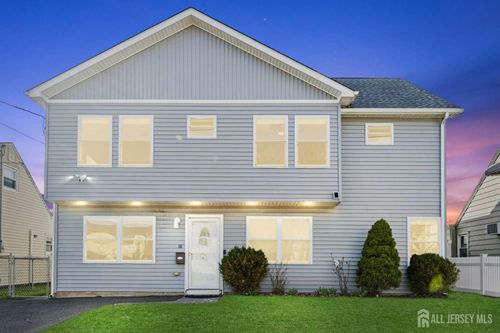 111 Daniel St, Carteret, NJ, 07008-2041 | Card Image