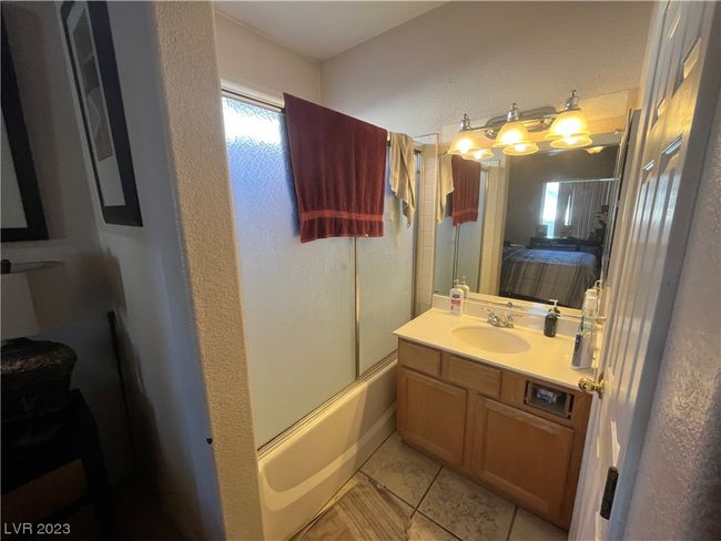 1100 Warm Canyon Way, House other with 3 bedrooms, 2 bathrooms and null parking in Las Vegas NV | Image 8
