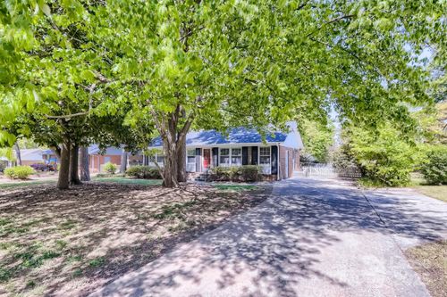 400 Vinecrest Dr, Matthews, NC, 28105-5791 | Card Image