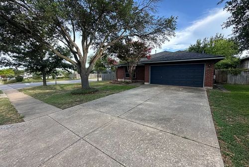1210 Highland Dr, Cedar Park, TX, 78613-7119 | Card Image